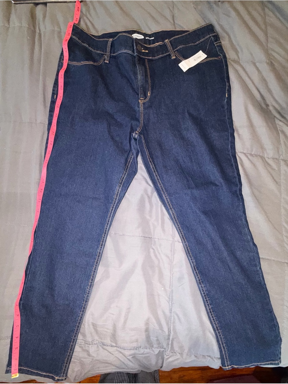 NWT Old Navy Super Skinny Dark Wash Jeans Size 12 Short - Picture 3 of 9
